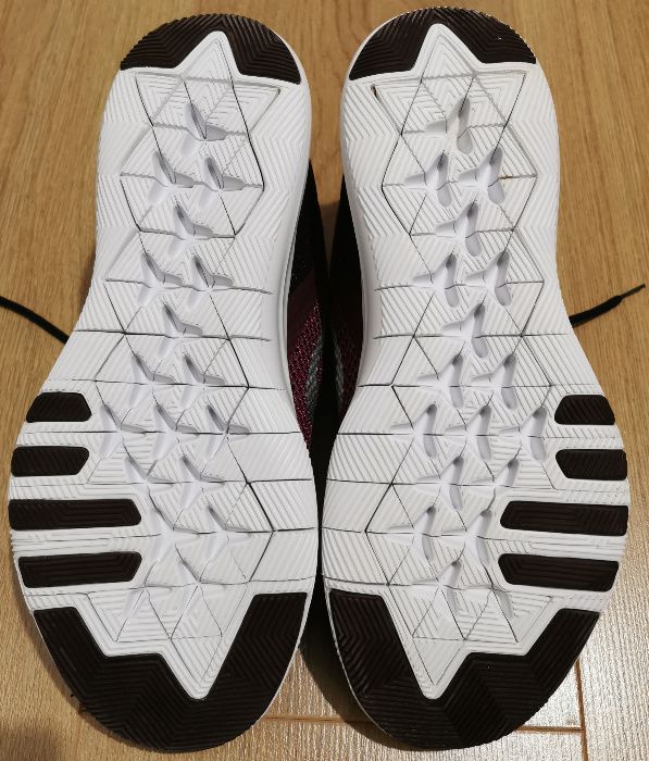 Nike Womens Flex Trainer 7 Tea Berry/Metallic Silver 39, ca noi