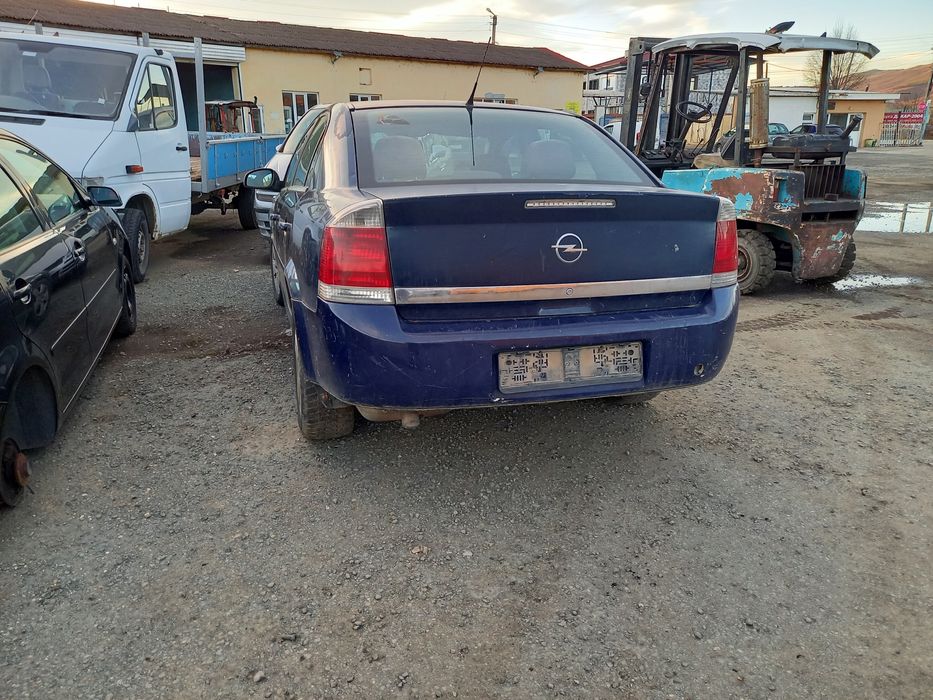 Опел Вектра 2.2 Тди на части !