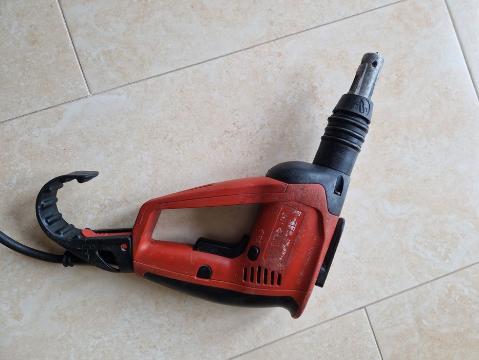 Hilti SF 4000 - masina de insurubat