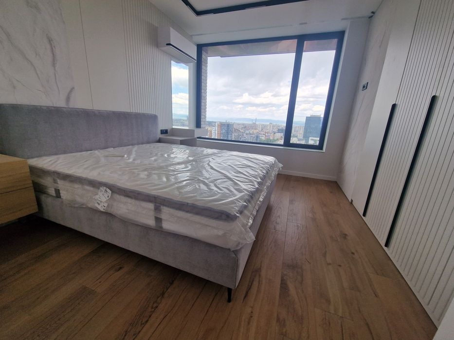 Дава се под наем Двустаен апартамент в София, Гоце Делчев - 79 кв.м за 1275 € - Снимка #2