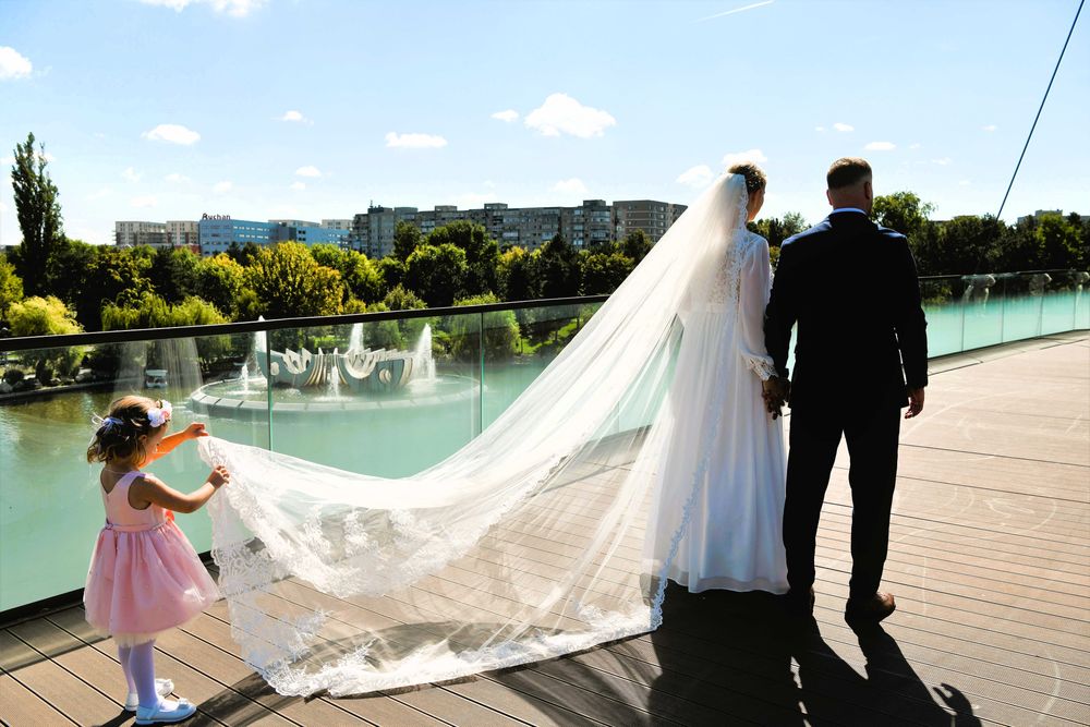 Servicii Foto - Video pentru nunti, botez, sau alte evenimente private