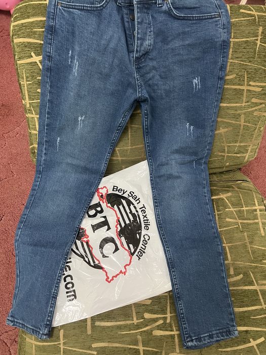 Джинсы мужские