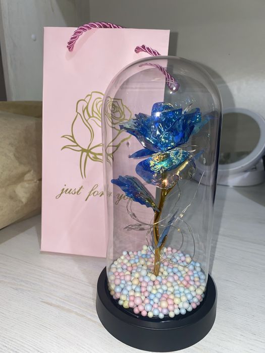 Букет в стеклянной колбе