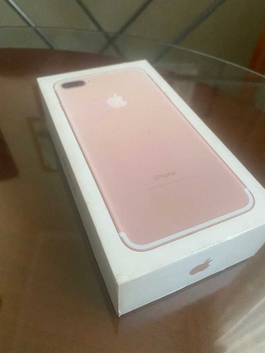 коробка от iPhone 7 розовое золото