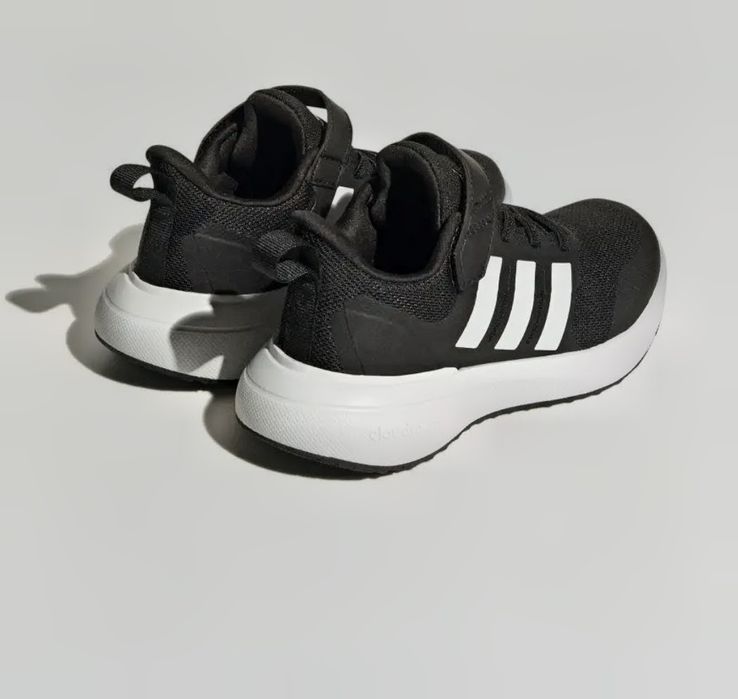 Продам кроссовки детские