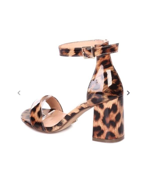 Дамски леопардови обувки на ток