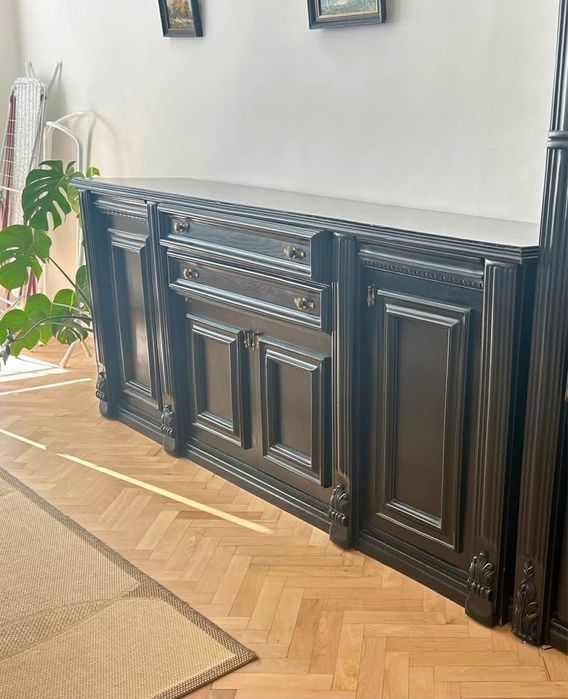 Дълга черна секция