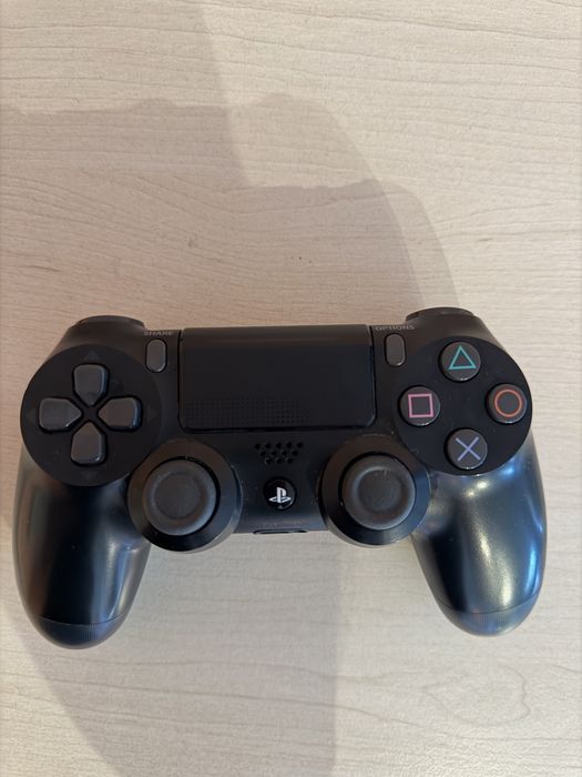 Ps4 pro 2 джойстика +игри