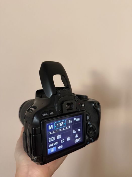 Фотоаппарат Canon 600D