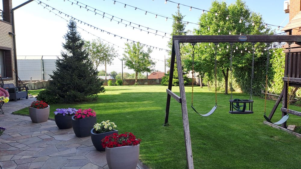 Стрижка газона. Покосить газон.