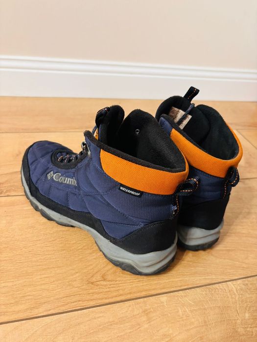 Продам мужские утепленные ботинки Columbia Firecamp Boot.