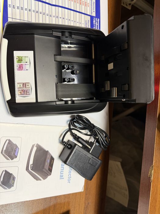 Банкното проверяваща машина