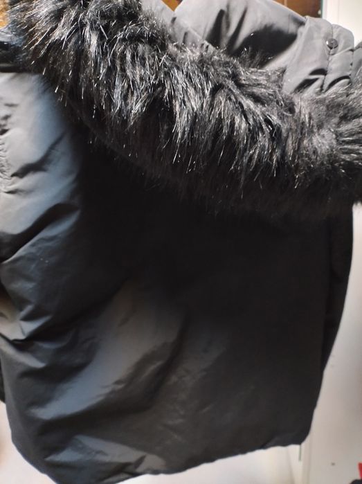 Geaca Zara , material rezistent