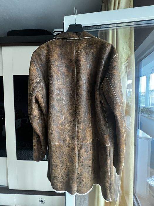 Haina barbateasca , eleganta italiana by Hugo Boss