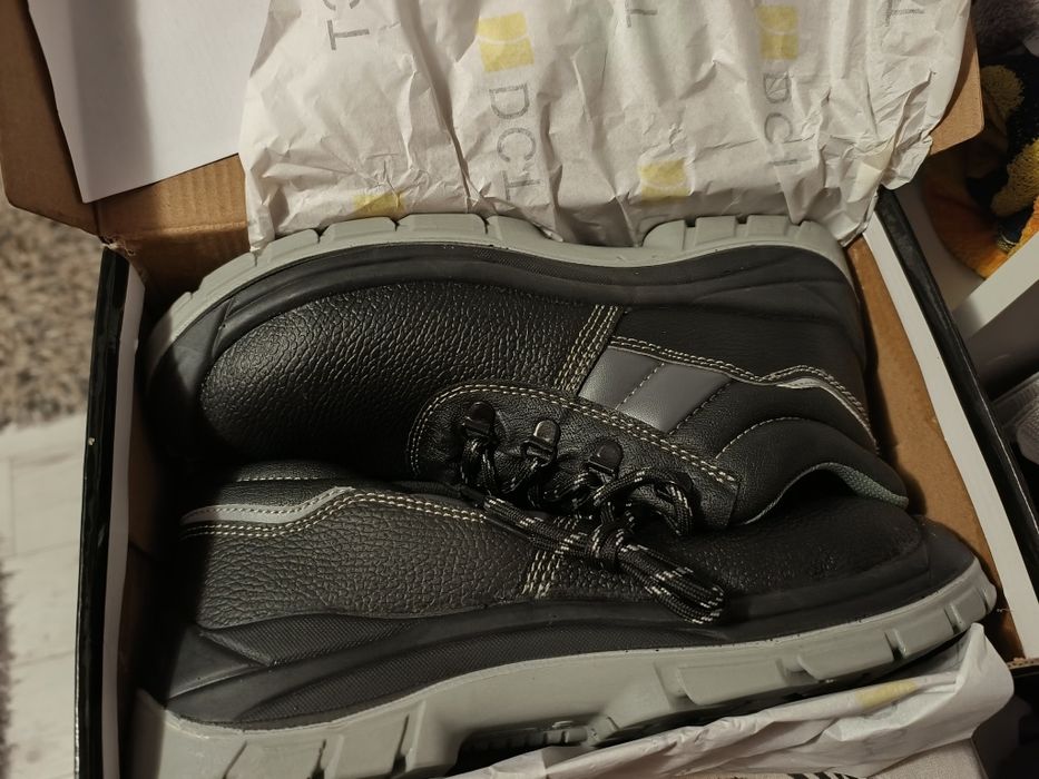 Bocanci de lucru NOI