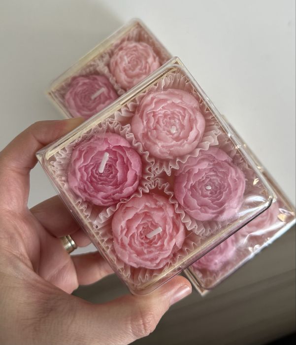 Lumanari parfumate forma trandafiri