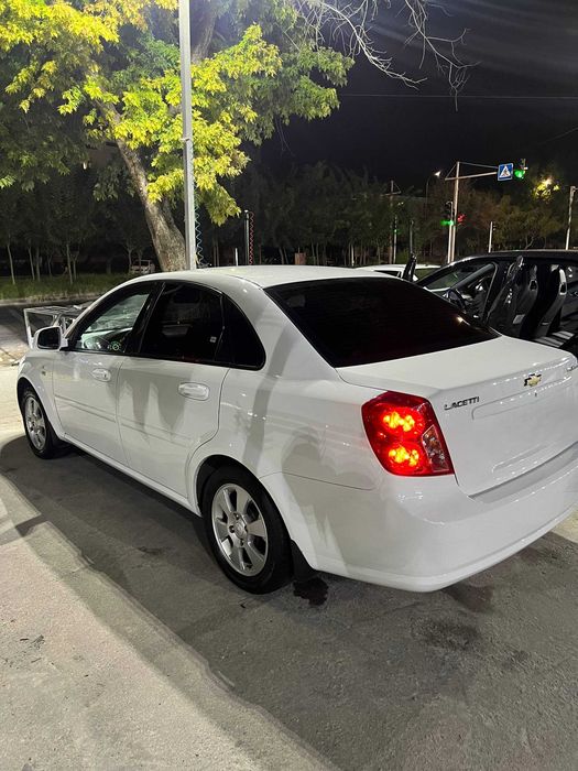 Chevrolet Gentra 2017 yil 84000 yurgan