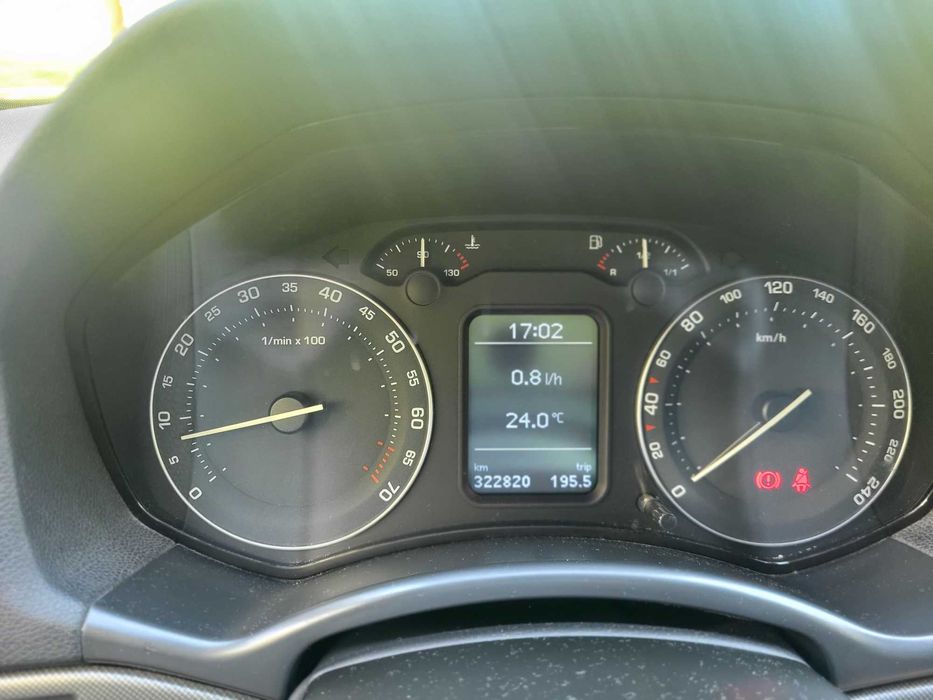 Vand Skoda Octavia 2 1.6 FSI Benzina + GPL