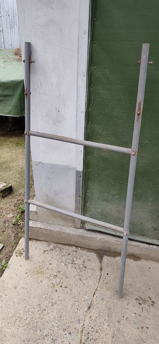 Продам лестницу железную.!