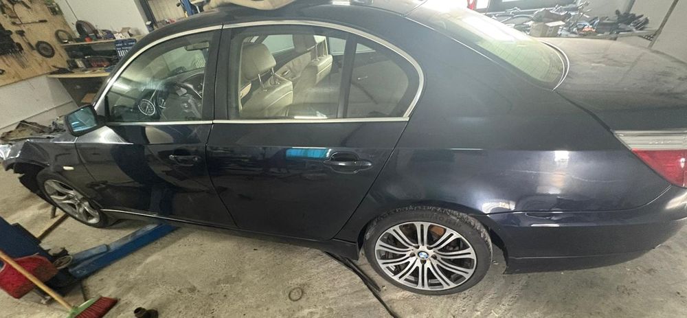 Dezmembrez bmw e60 lci  2008 n47 177cp
