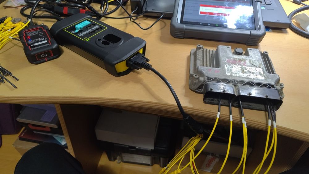 Servicii programare resoftare reparații electronica auto FORD si altel