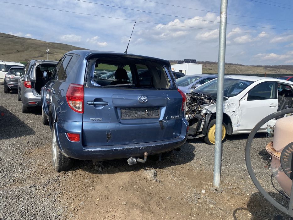 Carlig Tractare remorca toyota rav4