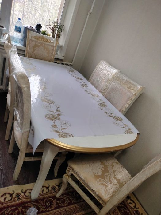 Продам стол и стулья, набор.