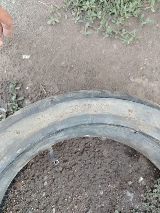Продам покрышки с камерами