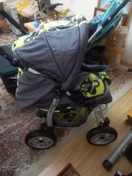 Коляску детскую продам