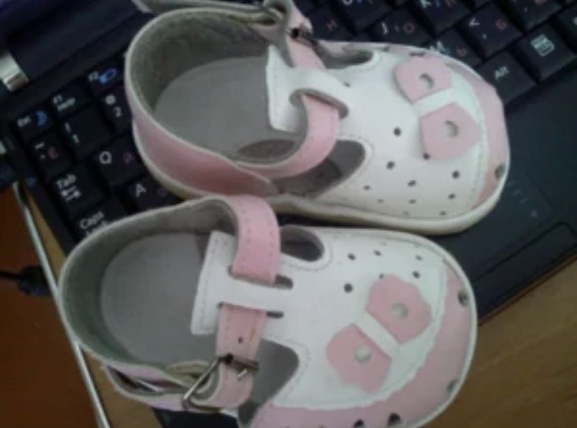 Продам российские сандалии