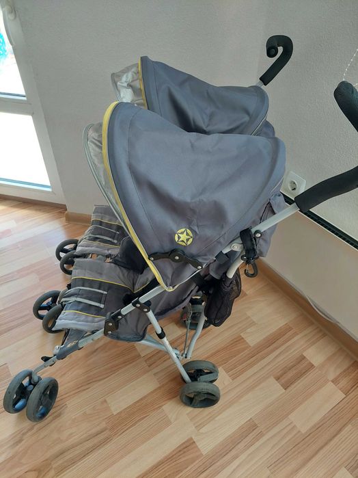 Лятна количка за близнаци