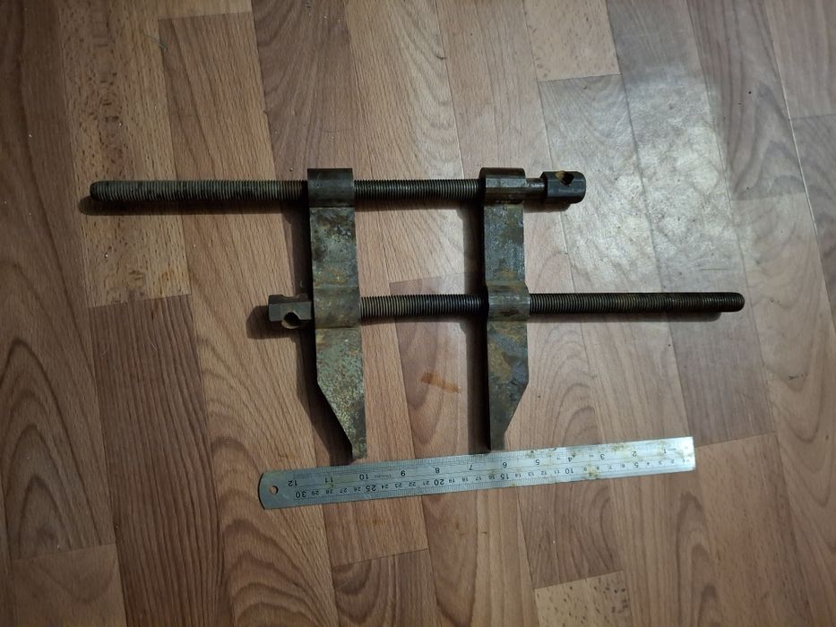 Струбцина  параллельная