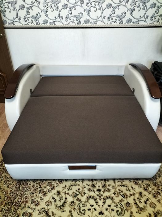 Продам малогобаритную софу