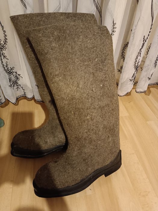 Валенки новые  9000