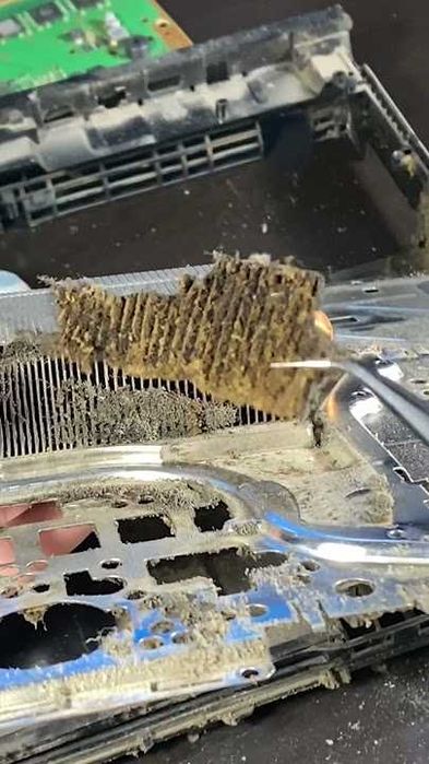 Curatare praf + pasta, instalare laptop/calculator/ Playstation / Xbox