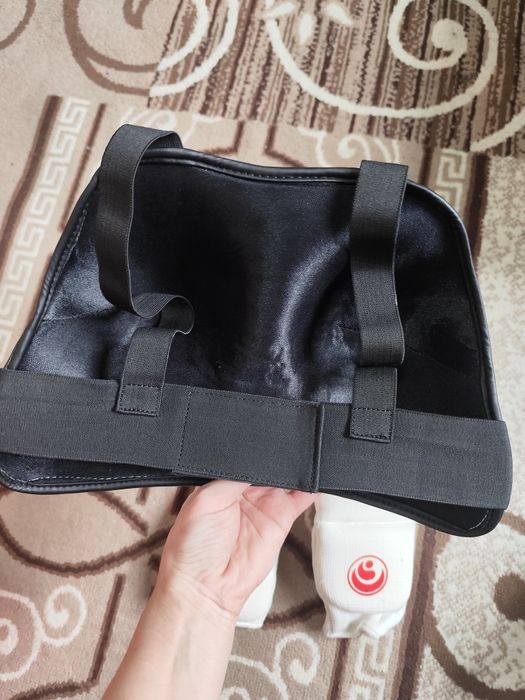 Продам щитки для карате