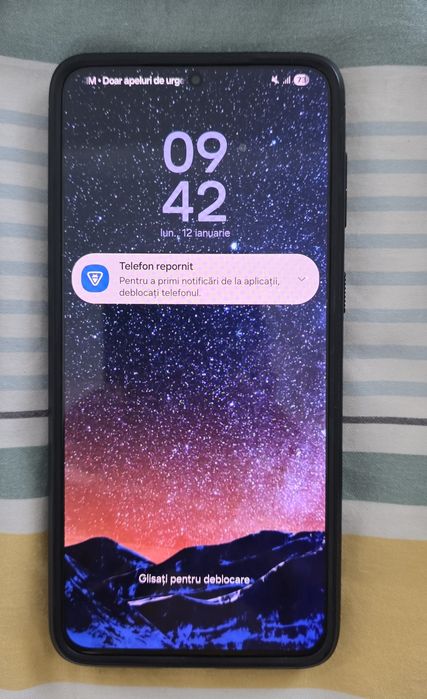 Samsung Galaxy S21+ 5G dual sim 256gb,are folia din fabrica pe ecran