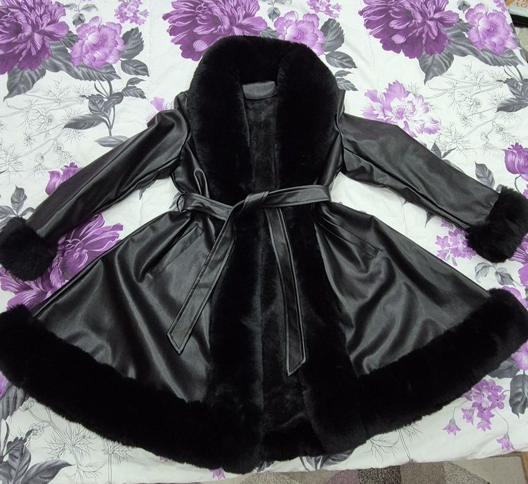 Черно зимно яке естествена кожа еко пух. Ново Размер Л Цена 250 лв.