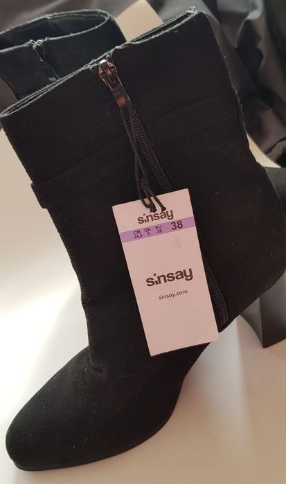 Cizme elegante si practice // SINSAY