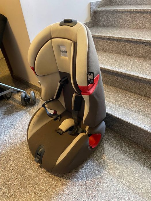 Детско столче за кола Inglesina 9–36 кг – много добро състояние