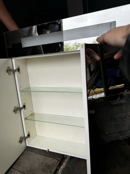 Продам зеркало с подсветкой