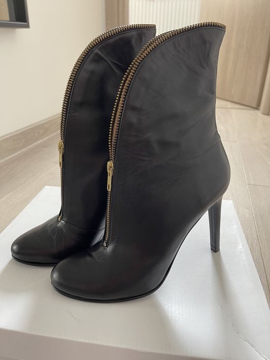 Ghete noi piele 37 Yvette