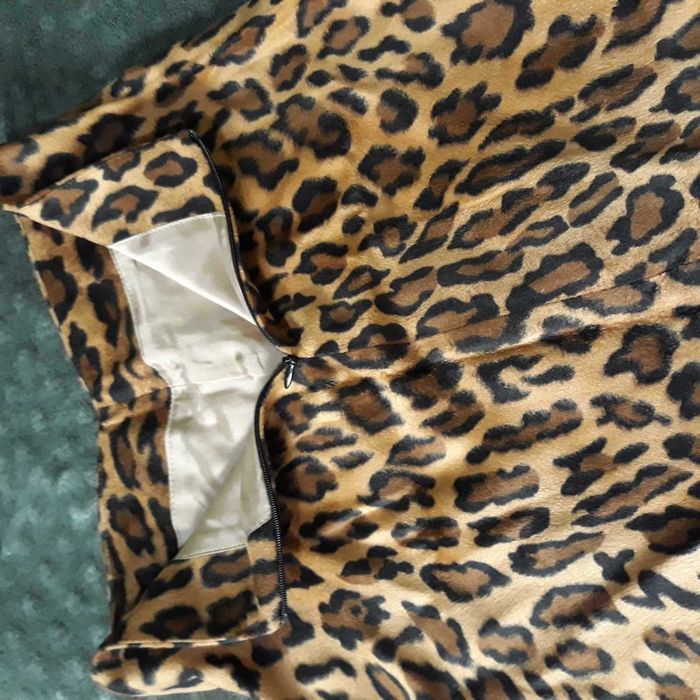 Нови -Пола и Блузка