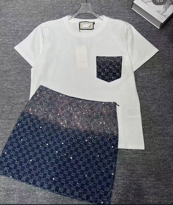 Наличен дамски комплект