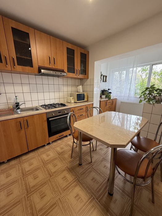 Apartament 3 camere Aradului poziție foarte buna