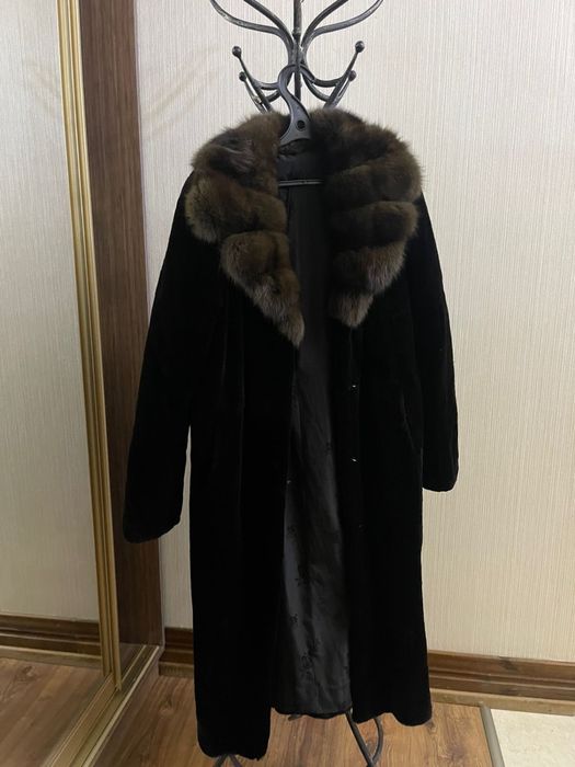 Продам норковую шубу