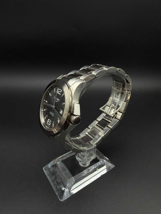 Dracula Amanet: Ceas Longines Conquest Automatic, 41mm, Bratara Otel, 300m, Swiss Made.