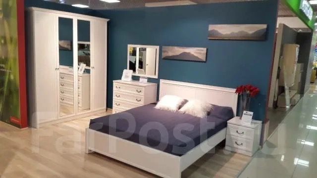 Спальный гарнитур