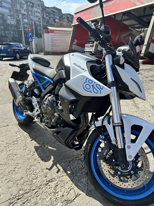 Suzuki GSX 8S 2023