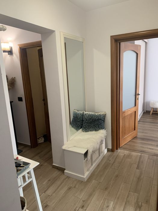 Proprietar  vand ap 2 camere decomandate